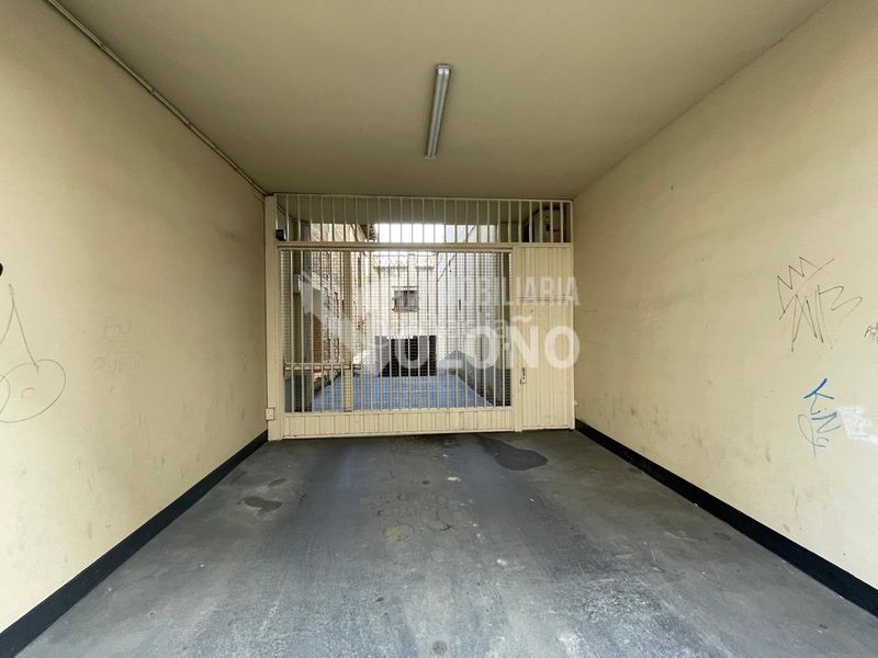 Foto c80fb57e-e0ff-46b6-bf75-3b1cca70fba6. Aparcament cotxe a avenida la rioja 19 a Haro