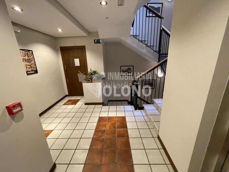 Foto 403e997f-c950-4f09-982b-554d63231062. Edificio en calle de la fuente 3 hostal en Castañares de Rioja