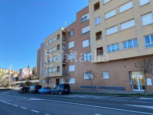 Foto dc2136fd-1ec7-449d-98bd-eee9750ac213. Apartament a avenida ingenieros del ministerio obras públicas 10 a Haro