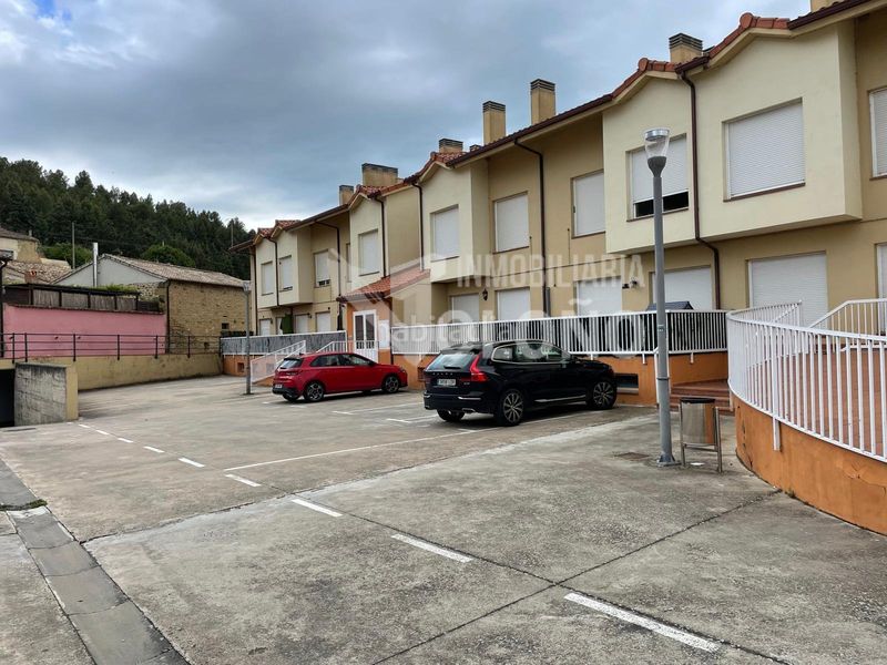 Foto b9abb290-a66a-484e-80a8-d05678fe6337. Dúplex amb calefacció aparcament a Cuzcurrita de Río Tirón