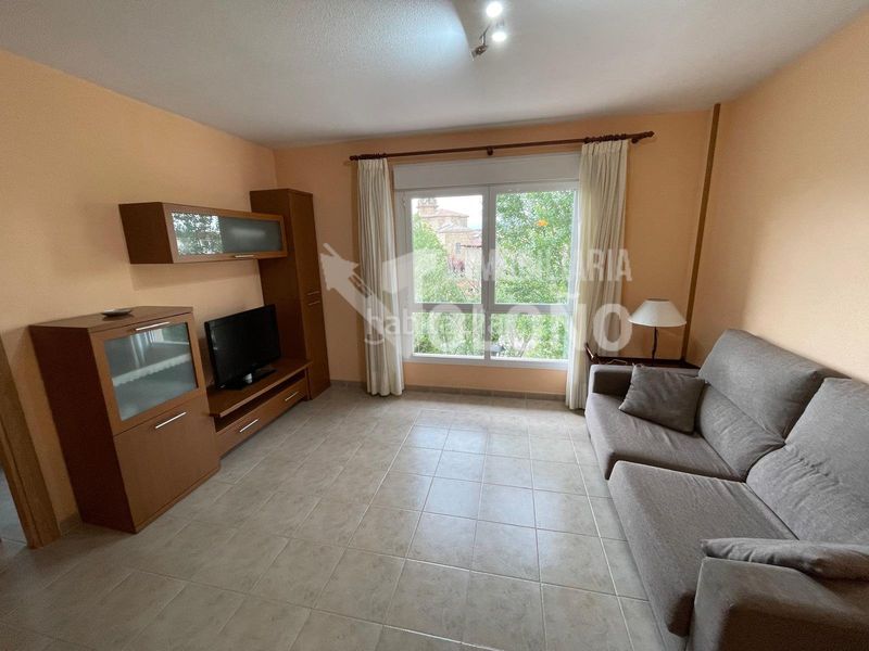 Foto e2e10e6d-8677-4568-8a83-72a52b530320. Dúplex amb calefacció aparcament a Cuzcurrita de Río Tirón