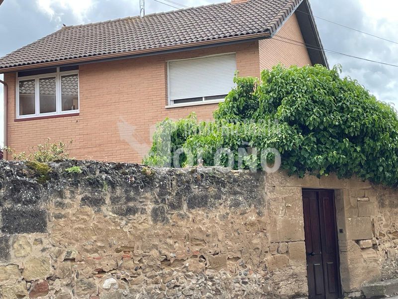 Foto a11c42a0-953a-48f7-bbba-d4e5f31ca29d. Xalet a barrio priorato 14 a Cihuri