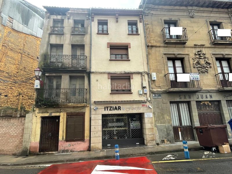Foto a41e55fd-c9b0-4869-8c23-23b7df9f50e0. Casa en calle lucrecia arana 79 edificio completo en el centro para reformar. en Haro