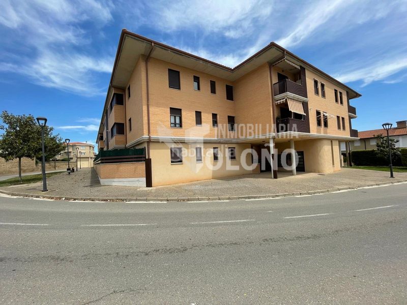 Foto 7836a76d-eb01-46d9-9b53-c1ec10064d66. Apartament amb calefacció a Zarratón