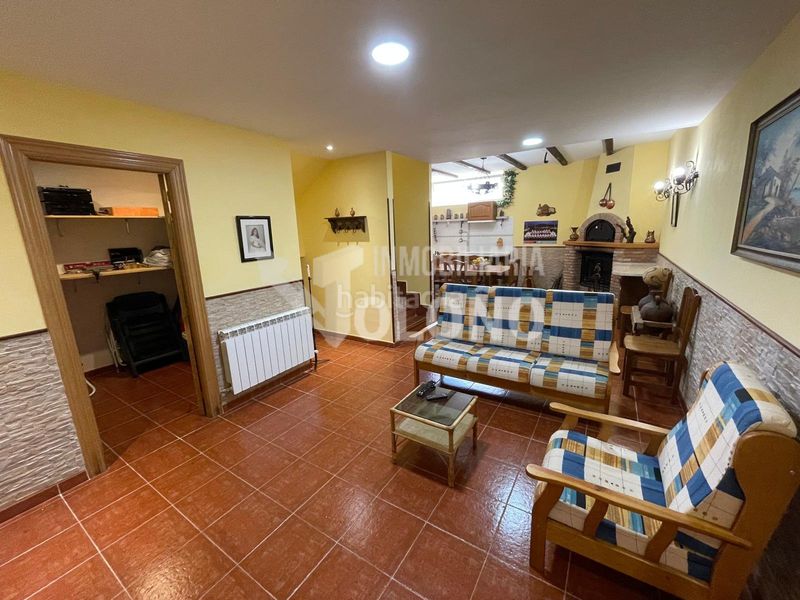 Foto a9fa7790-0497-414a-b05f-5f8bcb78229d. Xalet amb xemeneia calefacció aparcament a Alesanco