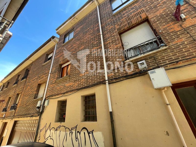 Foto 53a4cab4-9227-4c3c-b128-ee0218e0dc3d. Apartament a calle carrión 2 a Haro