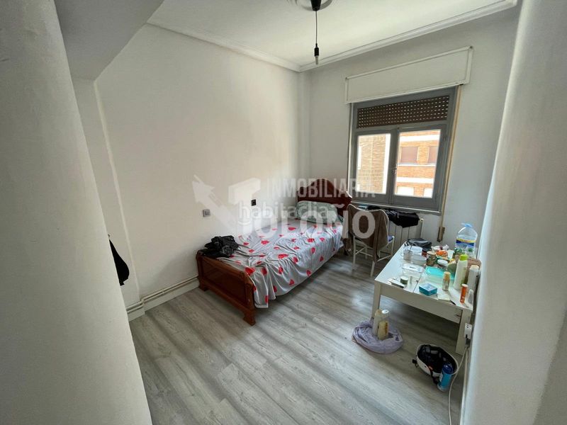 Foto 5110d3bd-adad-48a1-908e-1242f3245066. Piso en calle ventilla 81 piso en el centro con ascensor en Haro