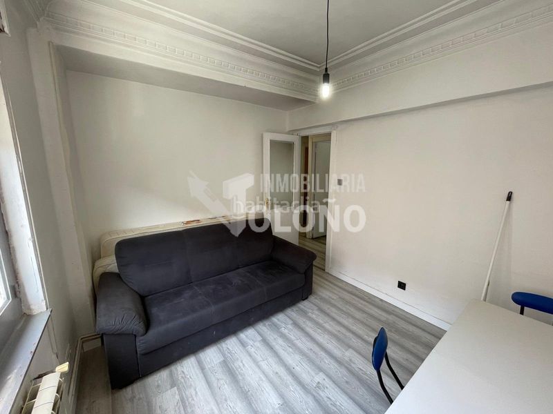 Foto 5862aed5-61ae-4f45-b589-82ffe4c3c649. Piso en calle ventilla 81 piso en el centro con ascensor en Haro