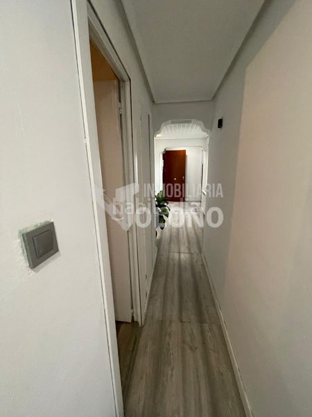 Foto b0a8d30a-15f7-4ab9-9d2b-5e14af6ae374. Piso en calle ventilla 81 piso en el centro con ascensor en Haro