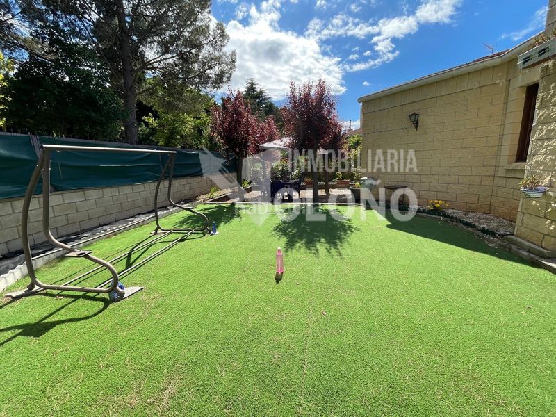 Foto 17c761d7-6d06-475a-b2ca-6c70d401d1e8. Xalet amb xemeneia calefacció aparcament a Ollauri