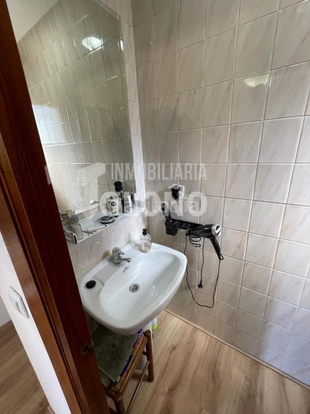 Foto 888bd815-b6c4-49bb-9203-59d166d4d04c. Xalet amb xemeneia calefacció aparcament a Ollauri