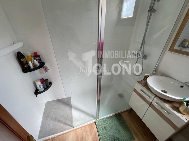 Foto ab42e314-fd05-479d-b617-ee768ee5fe3a. Xalet amb xemeneia calefacció aparcament a Ollauri