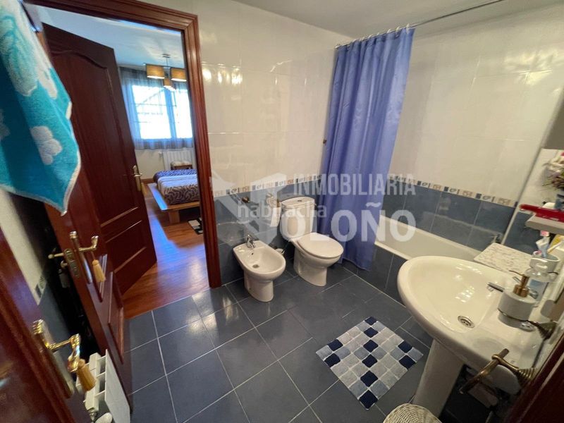 Foto a8fe71ed-20ff-4fda-8728-279cd3604a0a. Dúplex a calle las peñas 4 a Castañares de Rioja