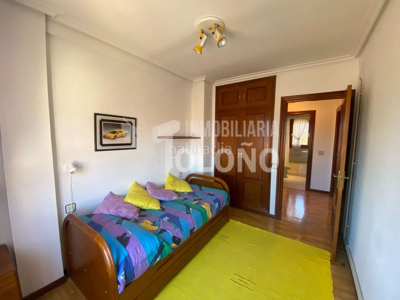 Foto 566212a3-d2e1-47b5-a06a-262bed9b819f. Chalet bonito chalet adosado en Labastida