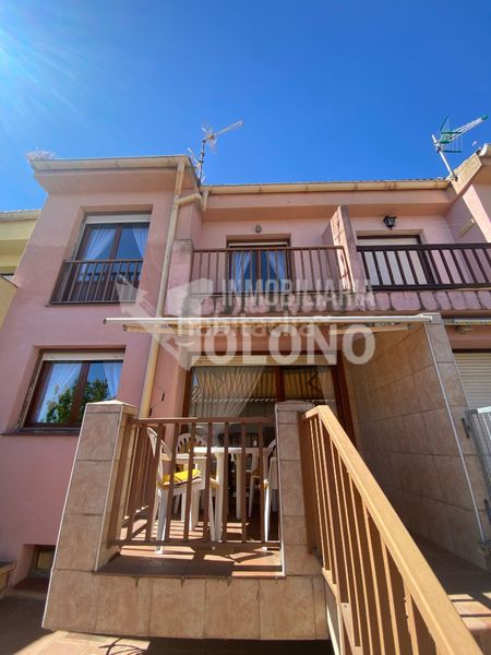 Foto 5e298582-9ffc-45d7-8691-6eddae7d0f4c. Chalet bonito chalet adosado en Labastida