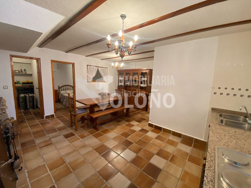 Foto a6cf9719-fd45-4a3e-bb5d-eb0bcfe41d6a. Chalet bonito chalet adosado en Labastida
