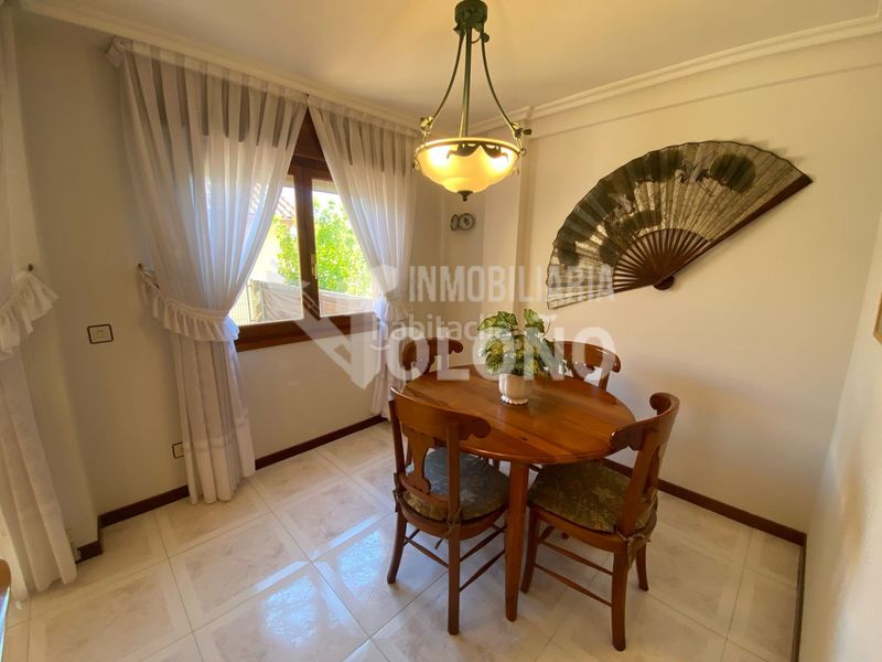 Foto ebe0f88d-ab50-4246-984d-df8f75f944fa. Chalet bonito chalet adosado en Labastida
