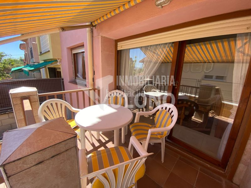 Foto ed470f34-2616-4872-91fb-4a8c81fc14e7. Chalet bonito chalet adosado en Labastida