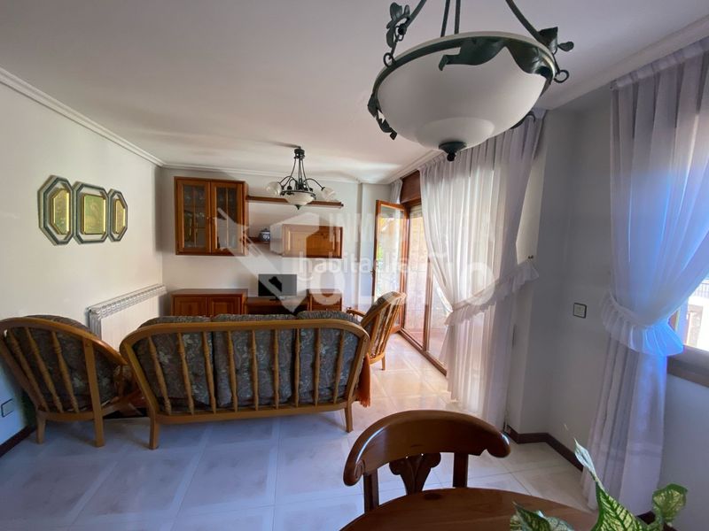 Foto fcce94a4-1e94-48e4-8d7a-a7c12ff3b62a. Chalet bonito chalet adosado en Labastida