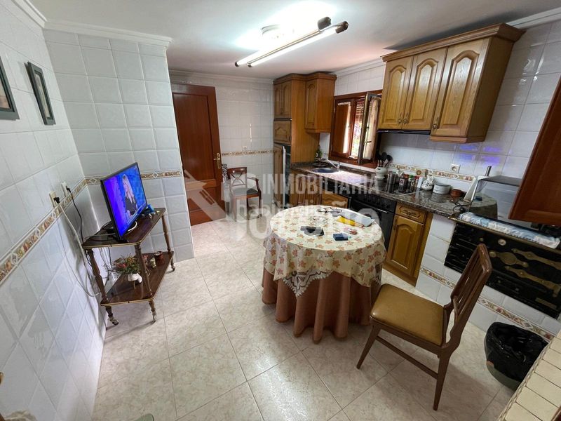 Foto b7e3ba85-e8eb-480f-a9ec-b817f4a0da34. Casa amb xemeneia calefacció a Labastida