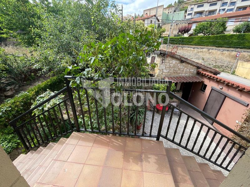 Foto e5dd26d4-6886-4296-bf2c-ee13948cc551. Casa amb xemeneia calefacció a Labastida