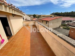 Haus  Calle de sanguesa 13. Casa de piedra con amplia terraza/solarium