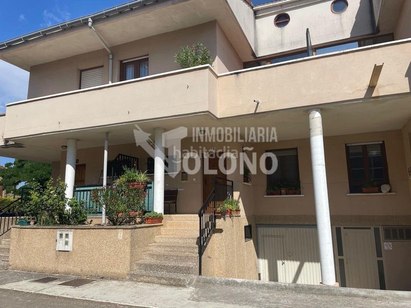 Foto 8ea4c3ed-d663-4357-856d-54890917a8a9. Xalet a calle las acacias 14 a Rodezno