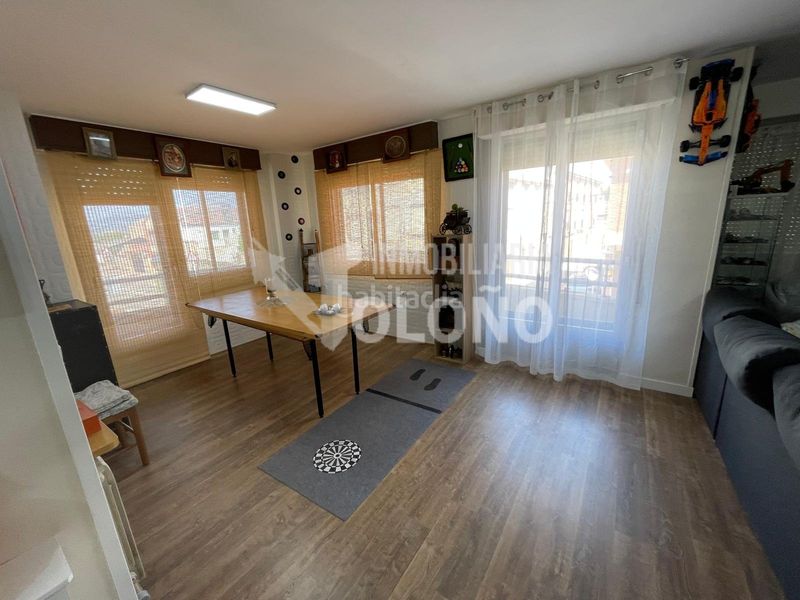 Foto 13b88a35-5c71-43ee-986b-ad8c618783f1. Casa en calle de travesía fernando salazar 24 amplia casa independiente con parcela privada y amplio garaje-txoko en Rodezno