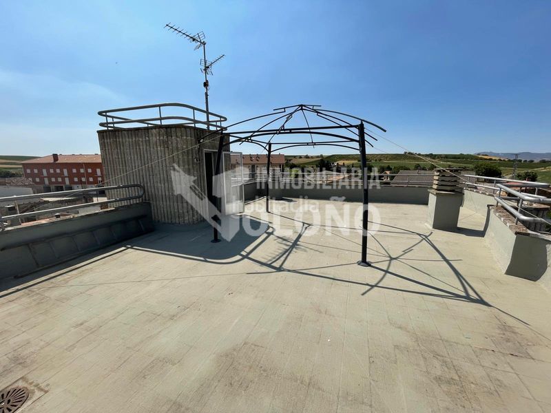 Foto 5afba0c7-d9e6-4b9a-951e-70d03a99cfaf. Casa en calle de travesía fernando salazar 24 amplia casa independiente con parcela privada y amplio garaje-txoko en Rodezno