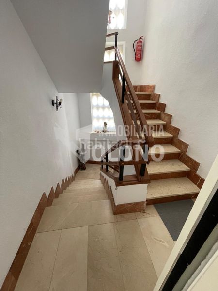 Foto 69300134-2899-4cc3-876f-0541c3fd1c00. Casa en calle de travesía fernando salazar 24 amplia casa independiente con parcela privada y amplio garaje-txoko en Rodezno