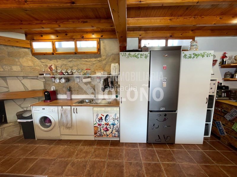 Foto 6d9e81c7-af27-4f57-ad7b-f962fb704c18. Casa en calle de travesía fernando salazar 24 amplia casa independiente con parcela privada y amplio garaje-txoko en Rodezno