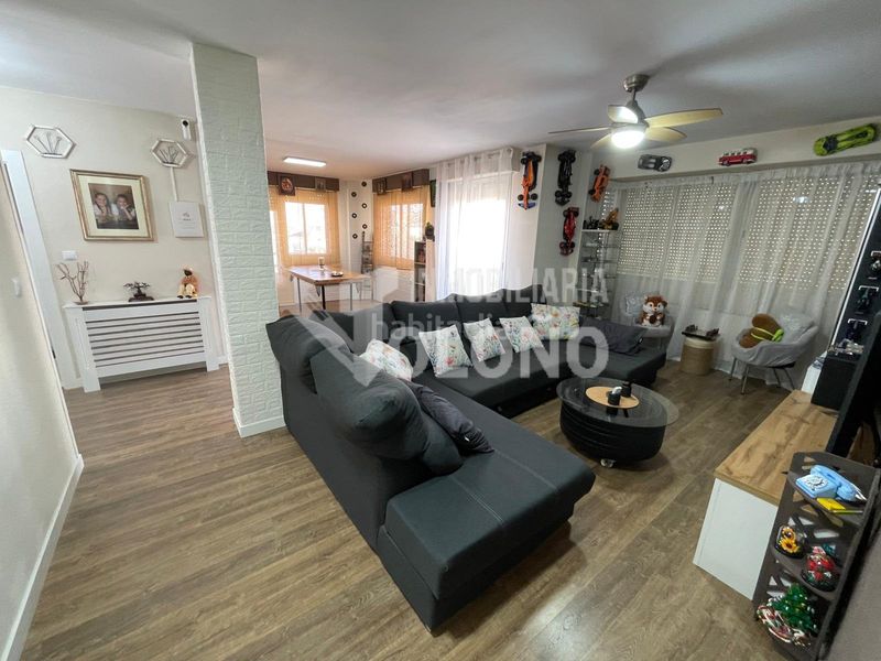 Foto ba1a272d-7a9f-42ae-93ae-5fd7935e2e62. Casa en calle de travesía fernando salazar 24 amplia casa independiente con parcela privada y amplio garaje-txoko en Rodezno