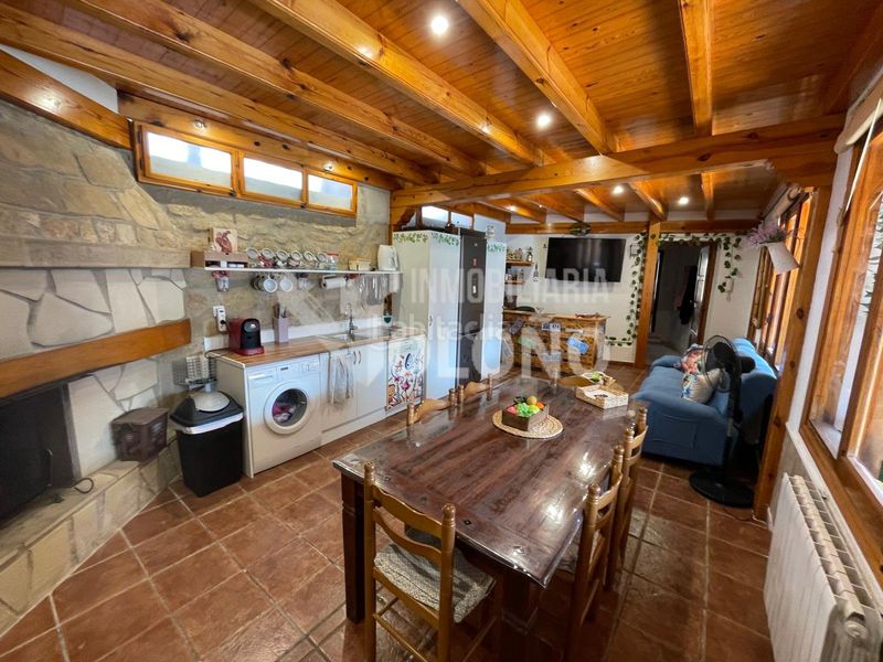 Foto c2ae8650-58ac-438c-b87e-70d7fa1aea68. Casa en calle de travesía fernando salazar 24 amplia casa independiente con parcela privada y amplio garaje-txoko en Rodezno