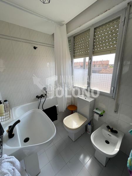 Foto c570d6f3-c179-47d5-8e07-f7c983dc4469. Casa en calle de travesía fernando salazar 24 amplia casa independiente con parcela privada y amplio garaje-txoko en Rodezno