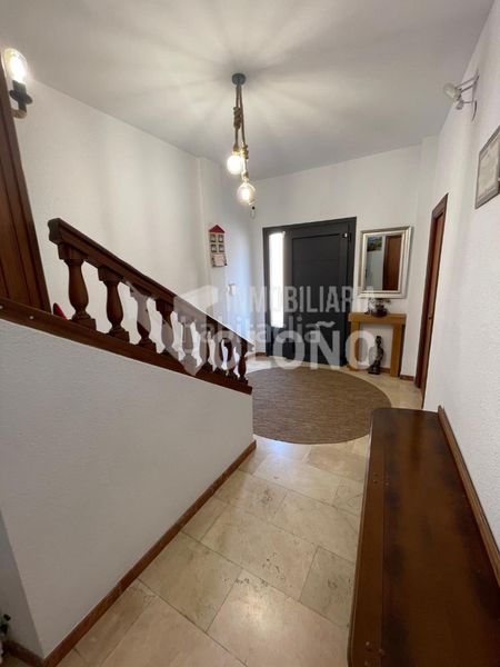 Foto e08f3404-ee70-462d-bb35-f5346f42ae97. Casa en calle de travesía fernando salazar 24 amplia casa independiente con parcela privada y amplio garaje-txoko en Rodezno