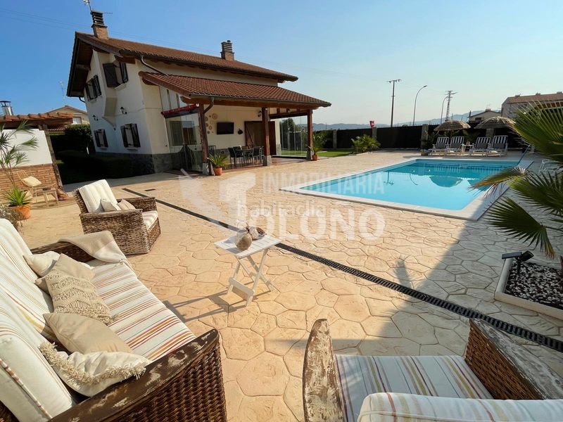 Foto 67300e4e-4568-461d-8b00-31f31d690381. Chalet in calle gonzalo de berceo 1 in Cuzcurrita de Río Tirón