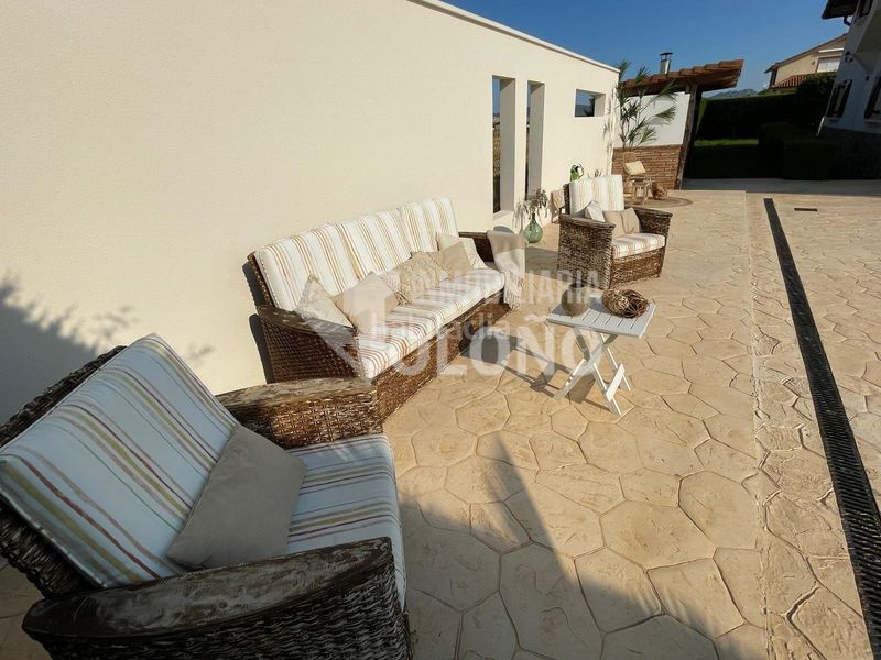 Foto 81a62433-70b3-43c4-8012-06bd83b5d2b1. Chalet in calle gonzalo de berceo 1 in Cuzcurrita de Río Tirón