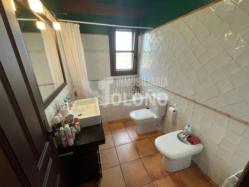 Foto 9bd87bee-bece-49dd-9ded-2c2b3dac954b. Chalet in calle gonzalo de berceo 1 in Cuzcurrita de Río Tirón