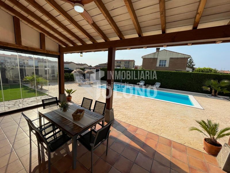 Foto f0888c6e-52e1-4468-bc98-b38da8737dfd. Chalet in calle gonzalo de berceo 1 in Cuzcurrita de Río Tirón