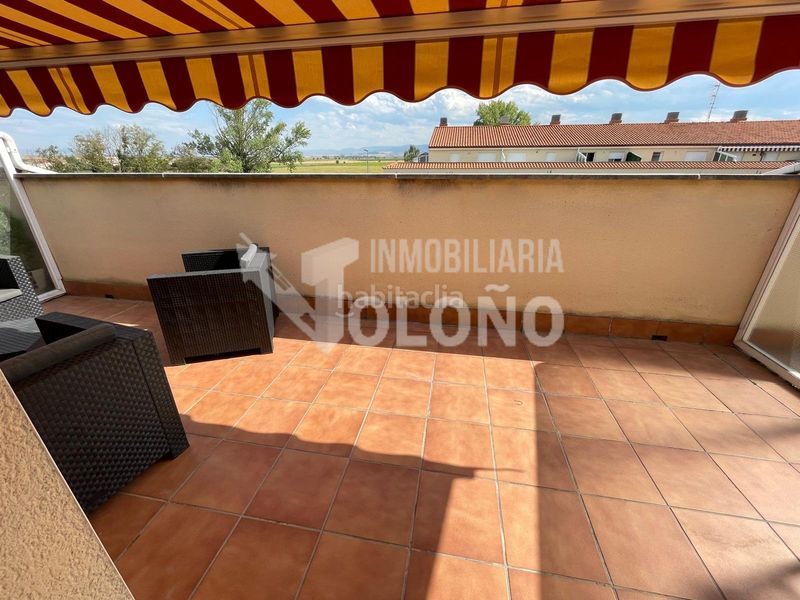 Foto 106a01a6-753c-4d1e-9a1c-f8f338f0687d. Dúplex amb calefacció piscina a Castañares de Rioja