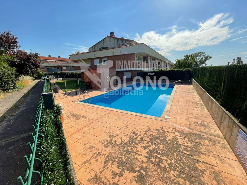 Foto c75cad0c-0637-49d6-99b3-2cee5c2a1e8b. Dúplex amb calefacció piscina a Castañares de Rioja