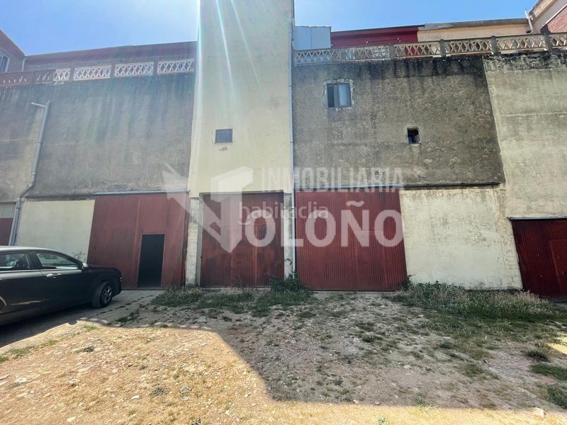 Foto f3069b83-b42b-43d9-a095-39cc6f0188b9. Local comercial a calle norte 9 a Ábalos