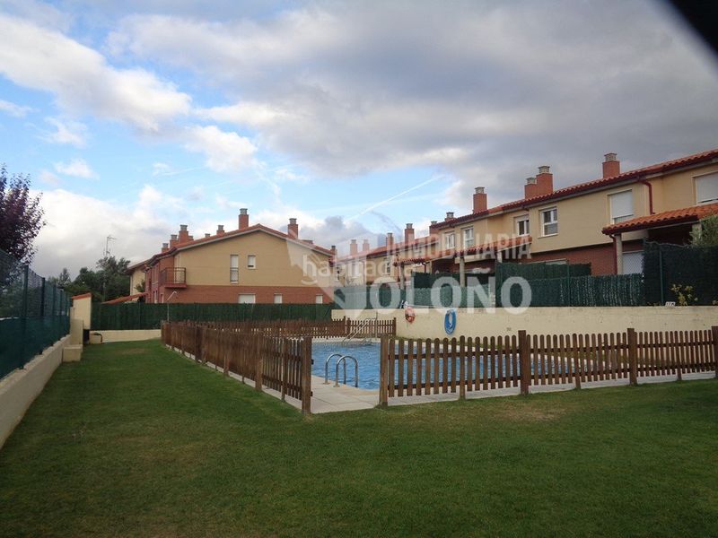 Foto 4cb3145c-831c-482e-aba2-6f16c361731e. Xalet amb calefacció aparcament piscina a Anguciana