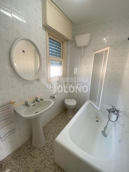 Foto 64a68f71-1138-4dfd-abcd-1801d54b4e01. Duplex in Labastida