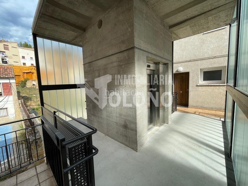 Foto b868cc0e-d497-4933-925f-c08badde6cf6. Duplex in Labastida