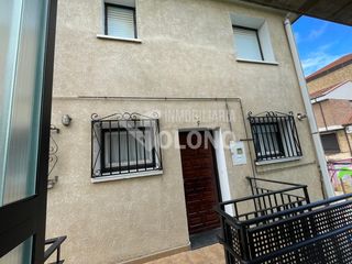 Zweistöckige Wohnung in Diputación etorbide 4. Duplex con ascensor y 2 terrazas