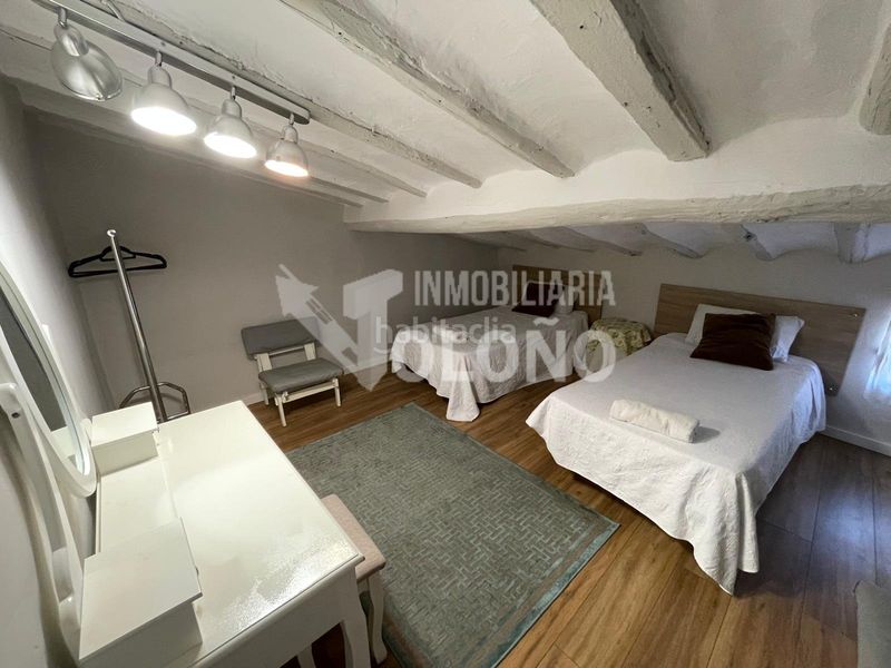 Foto 2d6a3e28-7fa1-4b55-8642-66f656b71b42. Casa aparellada a calle labradores 14 a Anguciana