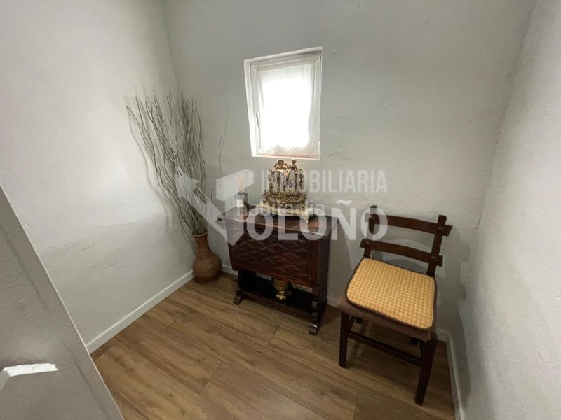 Foto 42578f1b-d5a8-45e2-a156-8930c63873f5. Casa aparellada a calle labradores 14 a Anguciana
