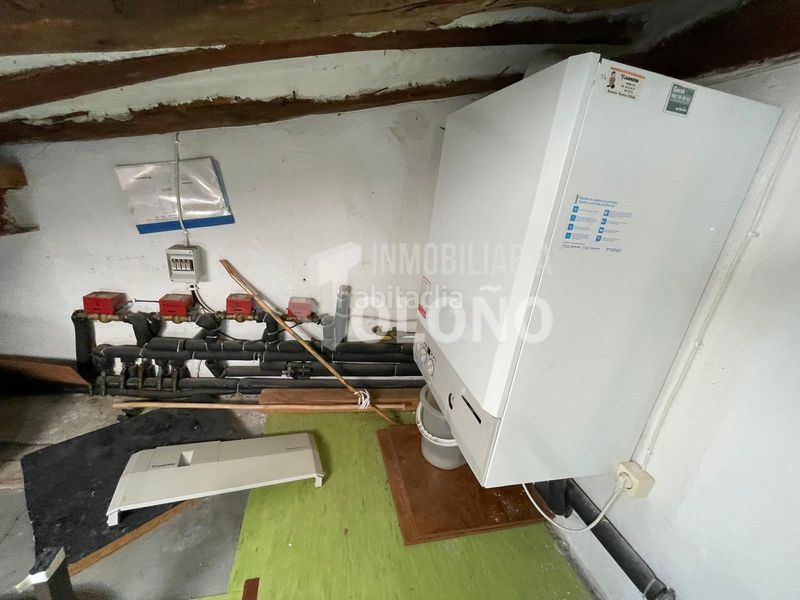 Foto 7de1d895-4b61-4197-a442-6bb3faf0dab5. Casa aparellada a calle labradores 14 a Anguciana