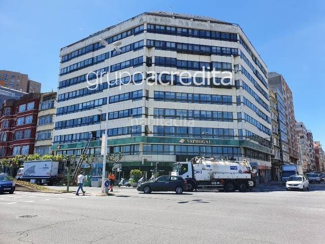 Foto c69ceb52-b5f6-42d7-8080-7bea2a8f90c9. Location bureau dans ramón y cajal 3 dans Cuatro Caminos - Plaza de la Cubela Coruña (A)